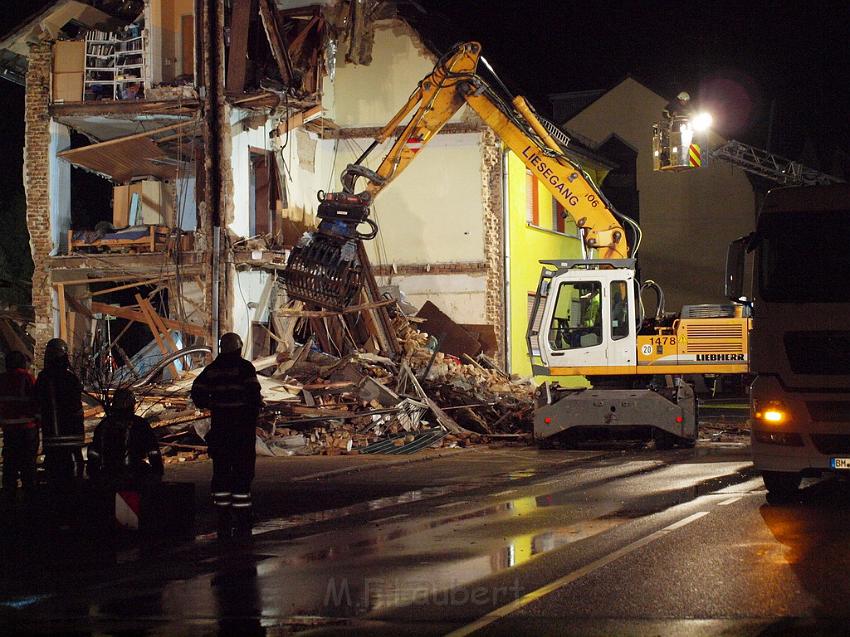 Hausexplosion Bruehl bei Koeln Pingsdorferstr P300.JPG